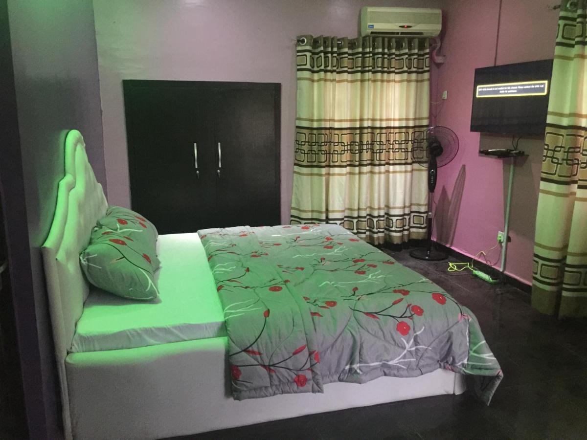 Juicebox B&B Lagos Ngoại thất bức ảnh