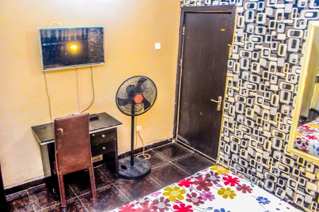Juicebox B&B Lagos Ngoại thất bức ảnh